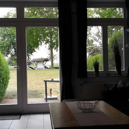 Semesterbostad Am Haff_ B 8 *